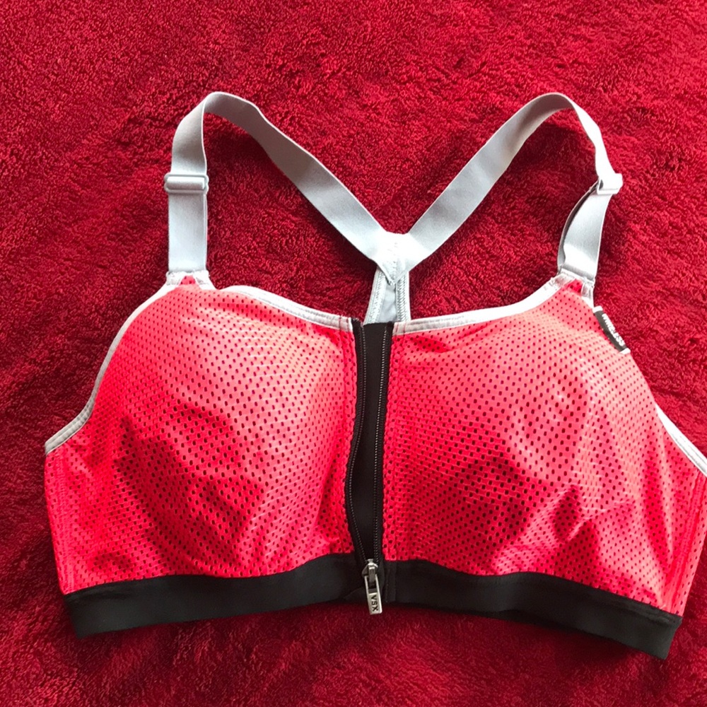 Victoria Secret sports bra